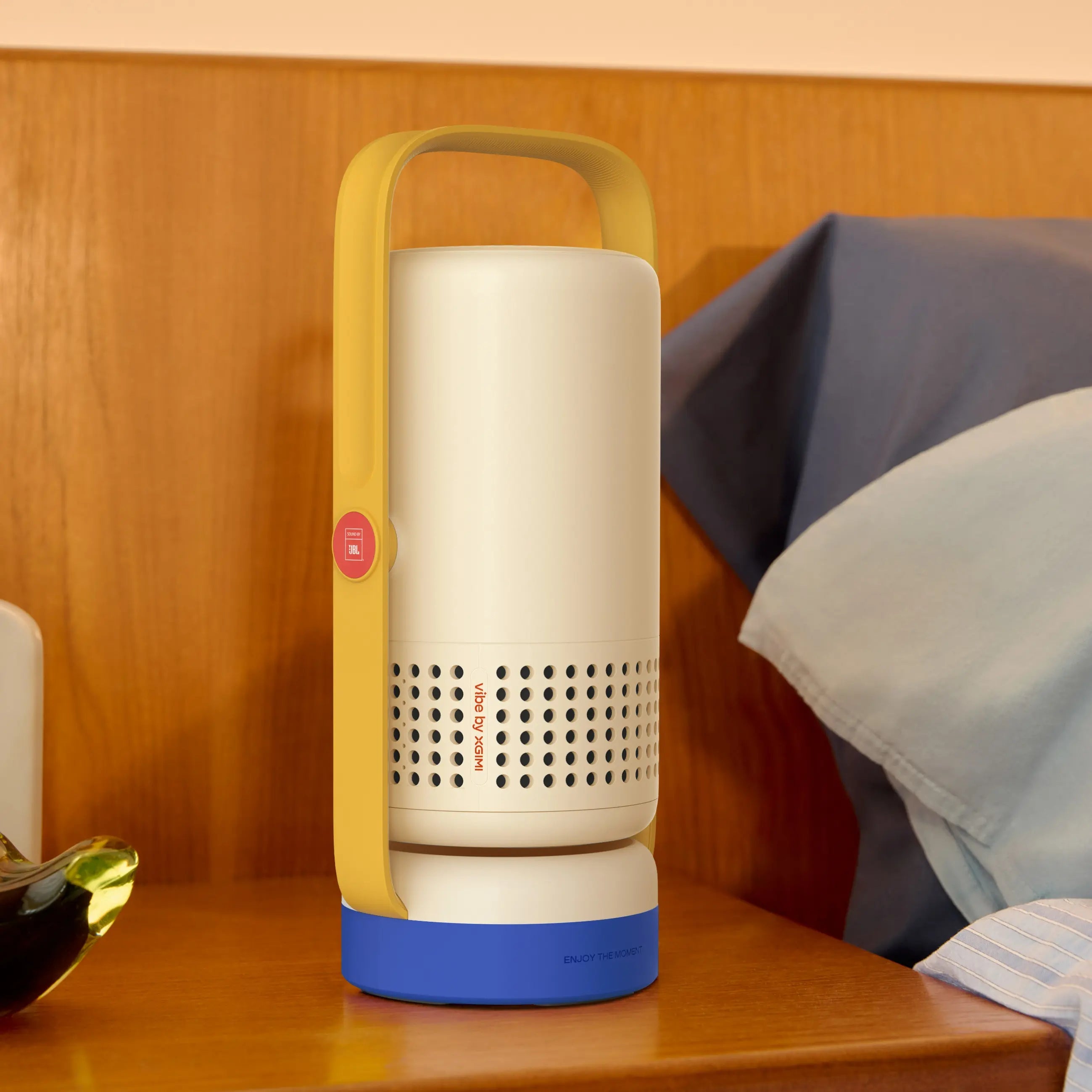 Introducing the New XGIMI Vibe One (Battery Powered) Portable Projector for Outdoor Use— Pre-Orders Are Open!