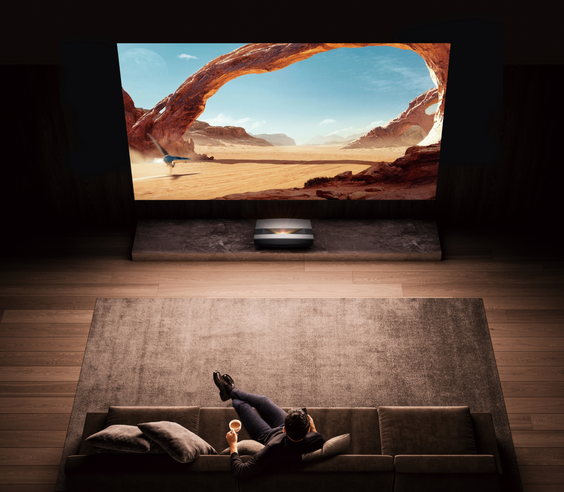 4K Projector vs 4K TV: Which Should You Buy for Your Home?