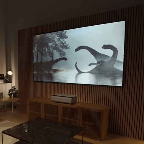 What to Look for When Buying a Projector Screen for Your Home Theater