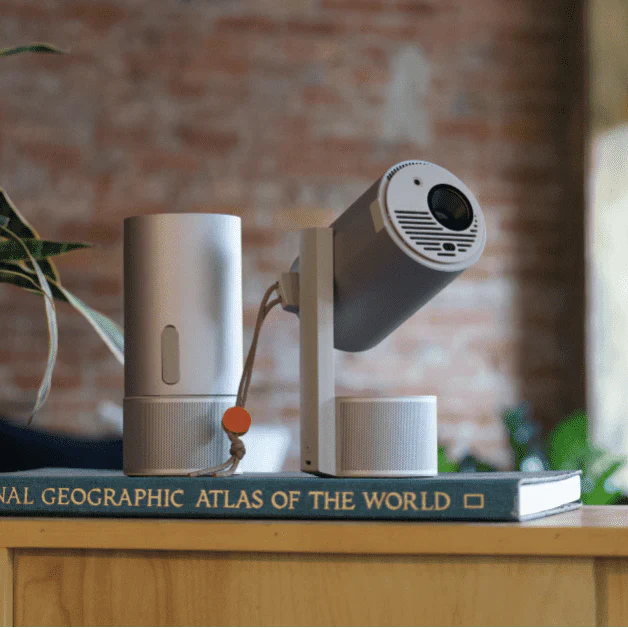 Things to Know When Using a Projector for Small Apartment