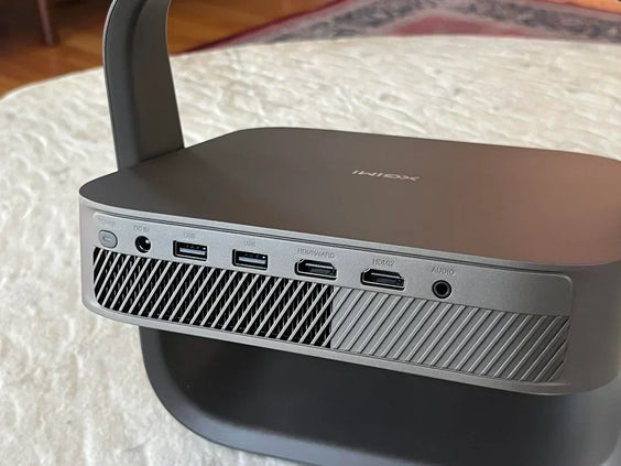 Can a Portable 4K Projector Meet Home Theater Expectations? | Elfin Flip 4K Review