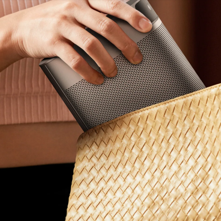 portable pocket projector