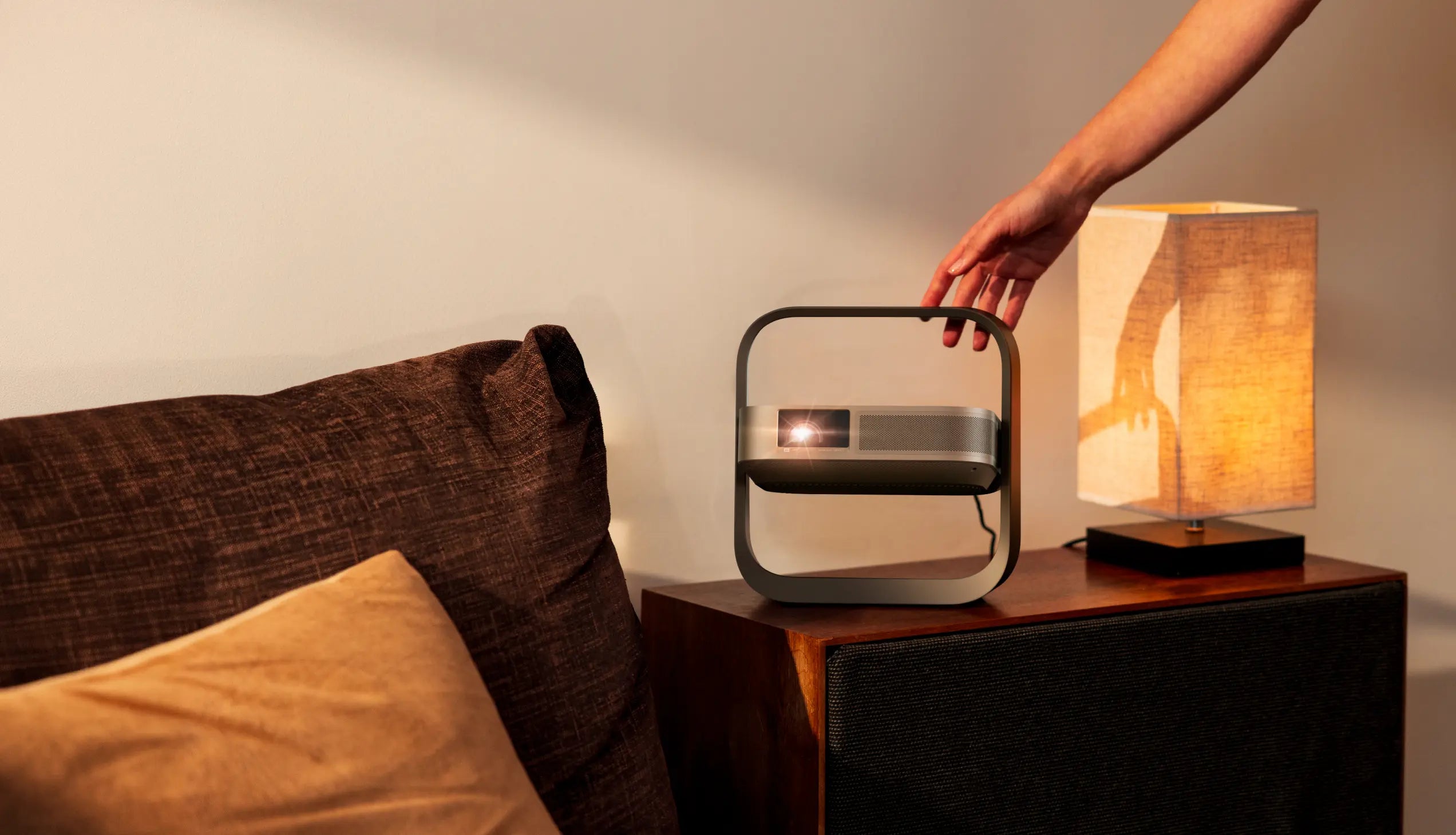 Halo+ XGIMI portable projector