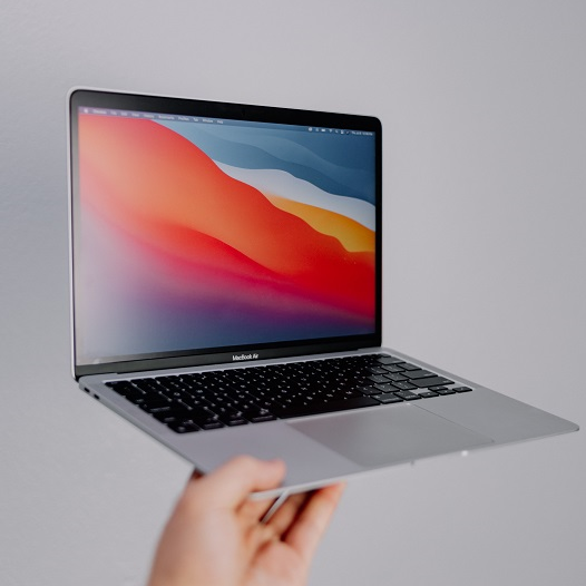 How to Connect MacBook Air to Projector