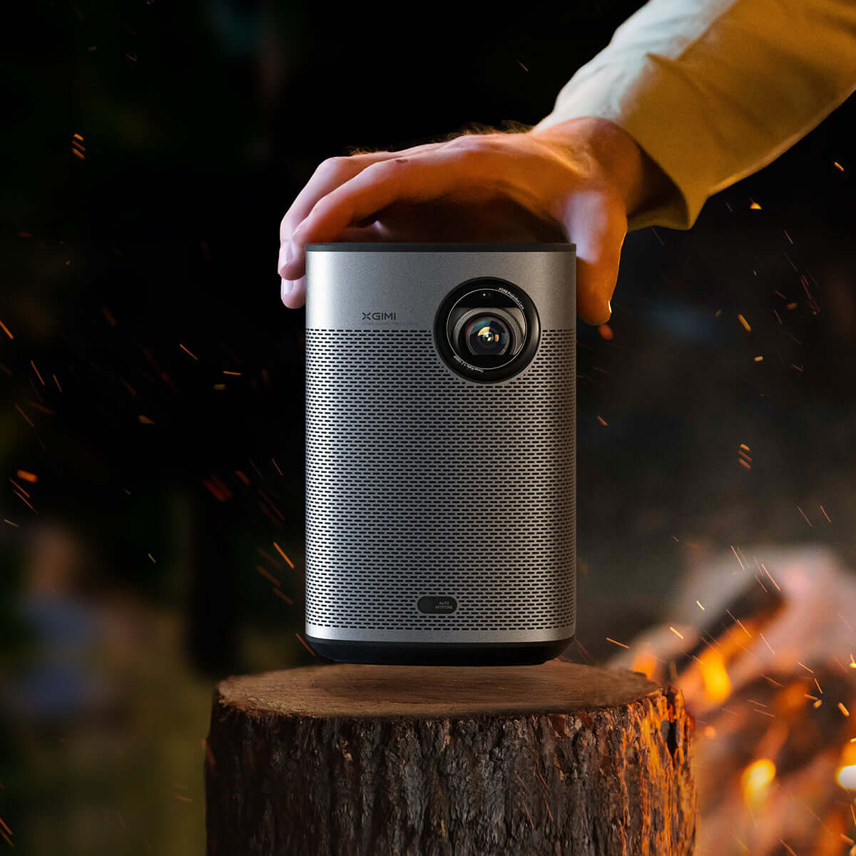 XGIMI | Halo+, portable projector with built-in battery